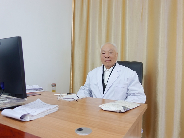 杨修策医师网站.jpg 杨修策医师网站.jpg