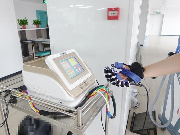 气动式关节智能康复系统 气动式关节智能康复系统.jpg