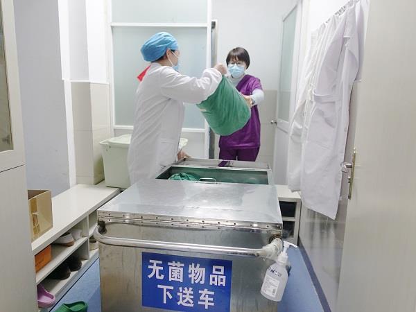 8给各个科室下送器械 8给各个科室下送器械.jpg